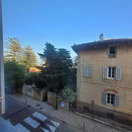 Erbalunga : Rénové, Bel Emplacement *