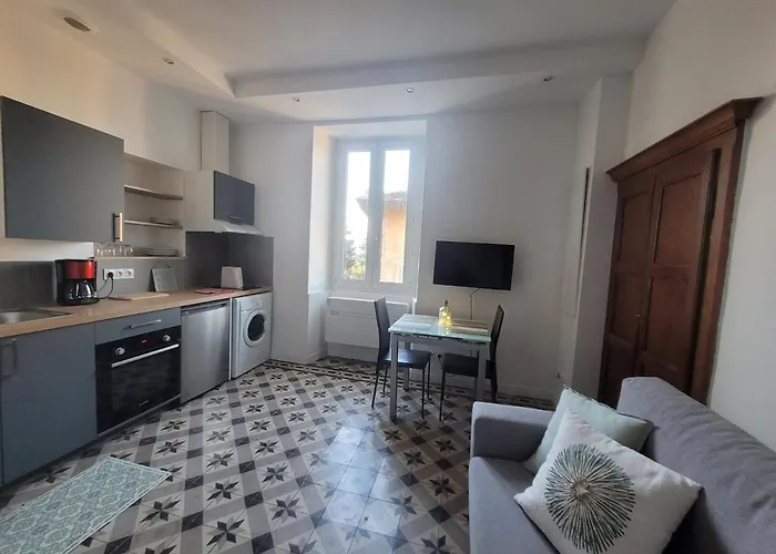 Erbalunga : Renove, Bel Emplacement Apartment
